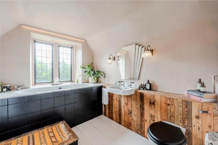 Top Floor Apartment Bathroom