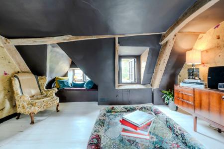 Top Floor Apartment Living Room