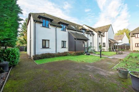 External & Communal Gardens