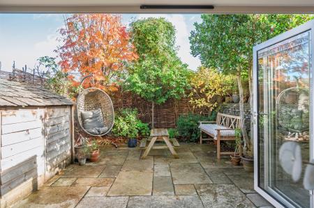 Courtyard Rear Garden