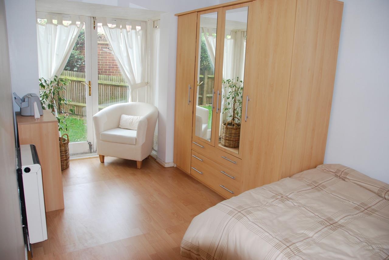 2 bedroom Flat for sale in London