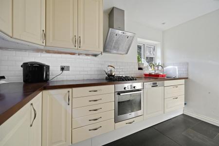 RCCHMAA- 98, wales road- kitchen 6 (1).jpg