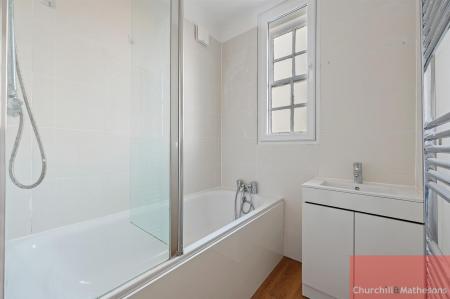 Bathroom - Perryn House  (6).jpg