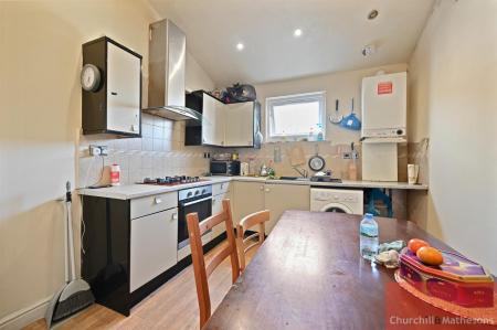 BCCHMAH - Flat 2, 109 High Street - Kitchen A (4).