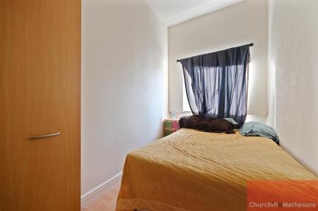 BCCHMAH - Flat 2, 109 High Street - Bedroom 2 (4).