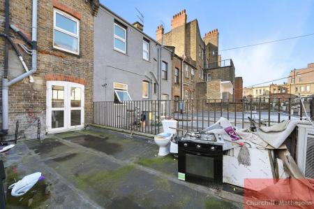 BCCHMAH - Flat 2, 109 High Street - Roof Terrace B