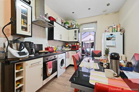 BCCHMAH - Flat 1, 109 High Street - Kitchen A (4).