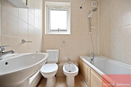 BCCHMAA - 7A Leopold Road - Bathroom (4).jpg