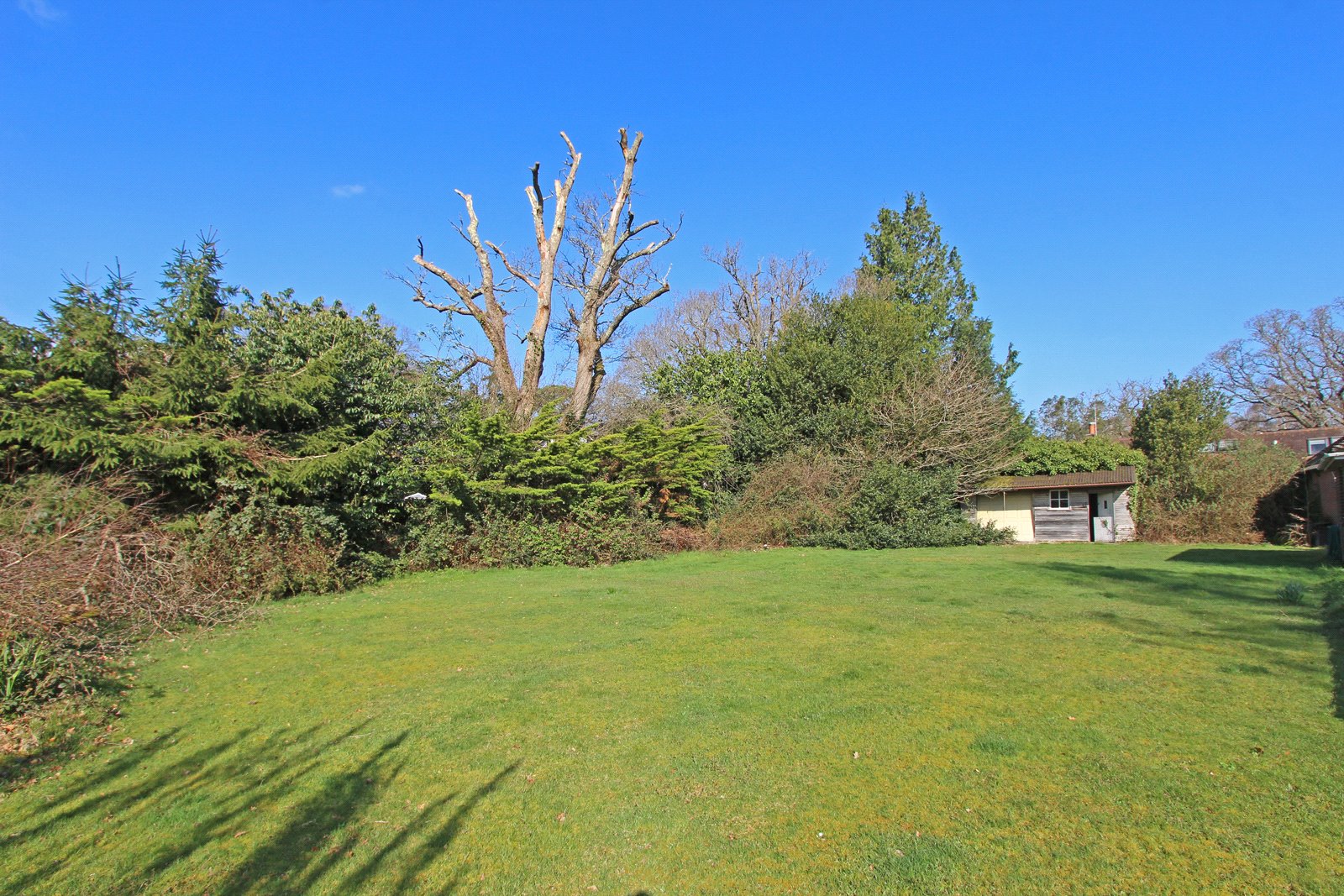 4-bedroom-detached-house-for-sale-in-hampshire