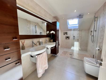 Principal Ensuite