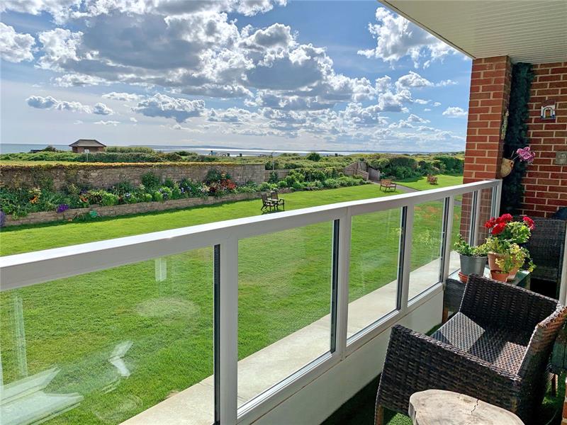 2 bedroom Apartment for sale in Lymington