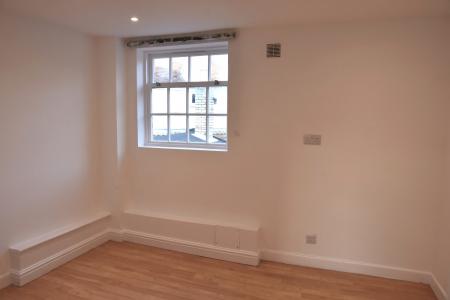 12a 1st floor rear Aug 24 (003)