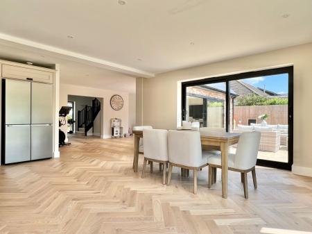 37dec71f-6f6c-40c1-8448-df79c0555ecd