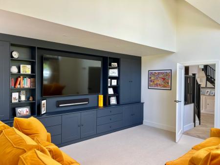 3afa270b-73d1-4abc-9a42-00a9f1929a48