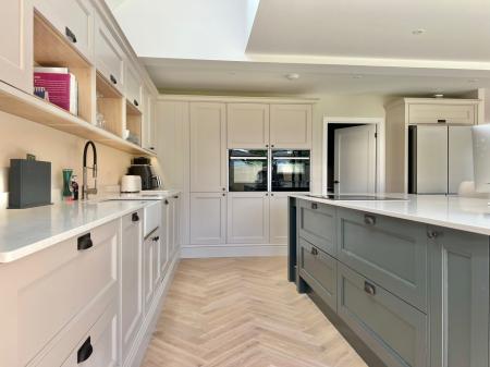 6eed8367-b78d-40ec-8ffb-b3174703ea21