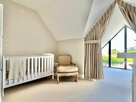 29eac3bf-c2a4-42b7-b9e6-e2301001087a