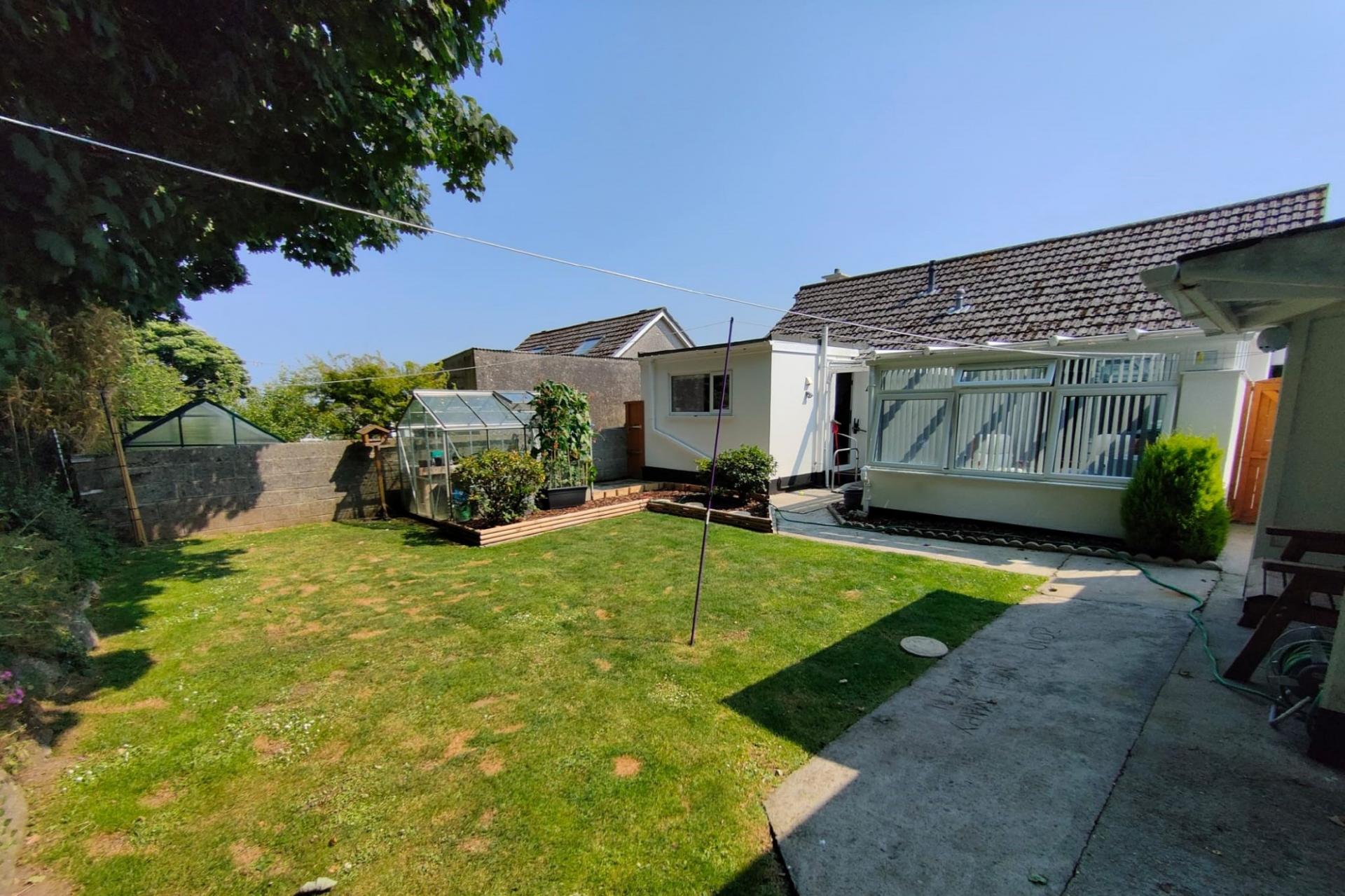 2 bedroom Detached Bungalow for sale in Mabe Burnthouse