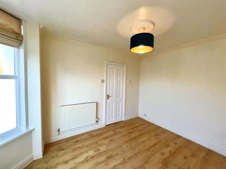 FRONT ROOM