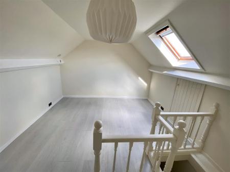 LOFT ROOM