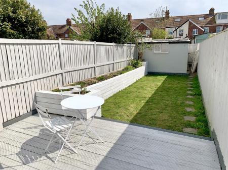 garden 1.jpg