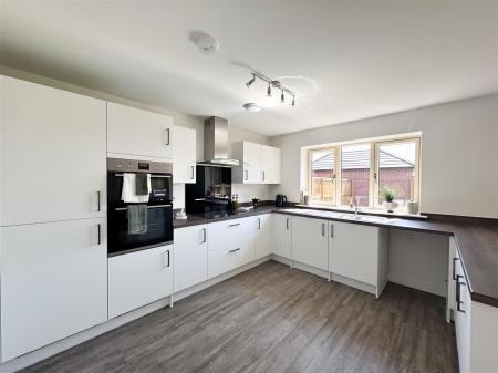 plot 4 kitchen.jpg