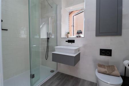 ENSUITE.jpg