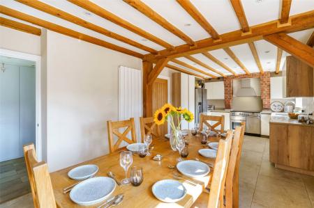 Kitchen/Dining Room