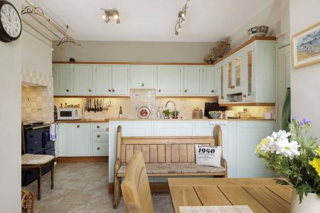 Kitchen/Breakfast