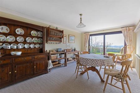 Breakfast Room