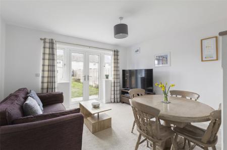 Sitting/Dining Room