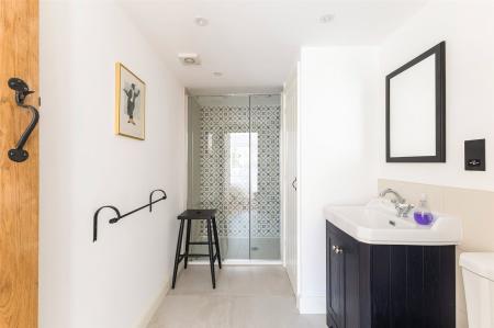 Ensuite Shower