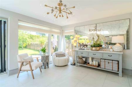 Kitchen/Dining