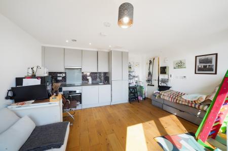 1d_Flat 20, 65 Woodrow - T4dDUk3NdPOEfHK35tEB