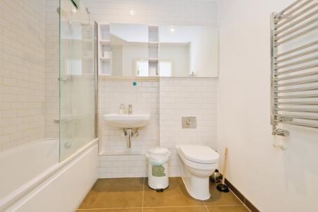 7921d16844c1e46c7f82c7754e71aa9ce747ed5f_thmb_lg