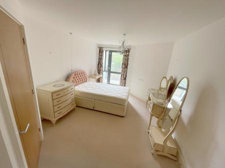 BEDROOM with balcony