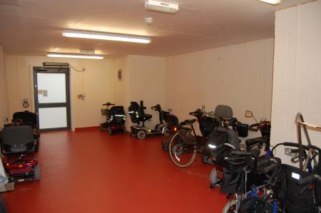 CHARGING ROOM