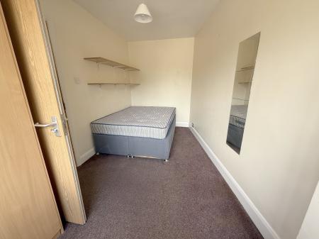 BEDROOM 4/STUDY