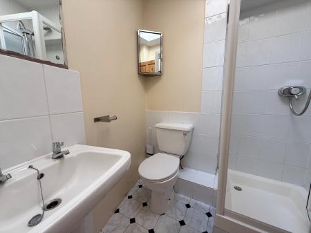 G/F SHOWER ROOM