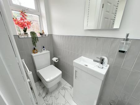 D/S Shower room
