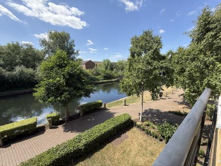 LOUNGE VIEW
