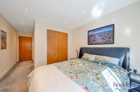 389e2fd8-c03d-47c...