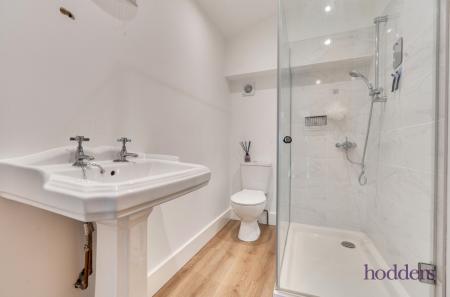 c2731217-167e-450...