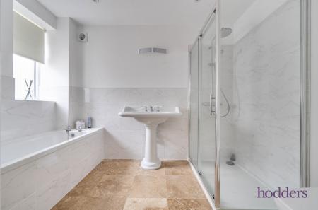 edb6e74d-7b57-43c...