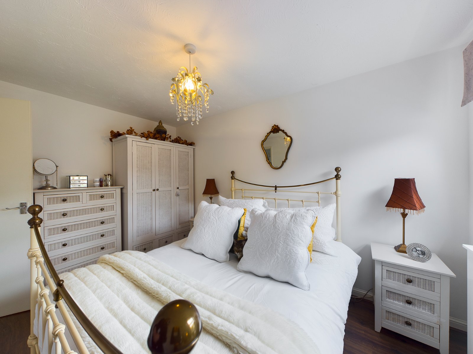 1 bedroom for sale in Ottershaw