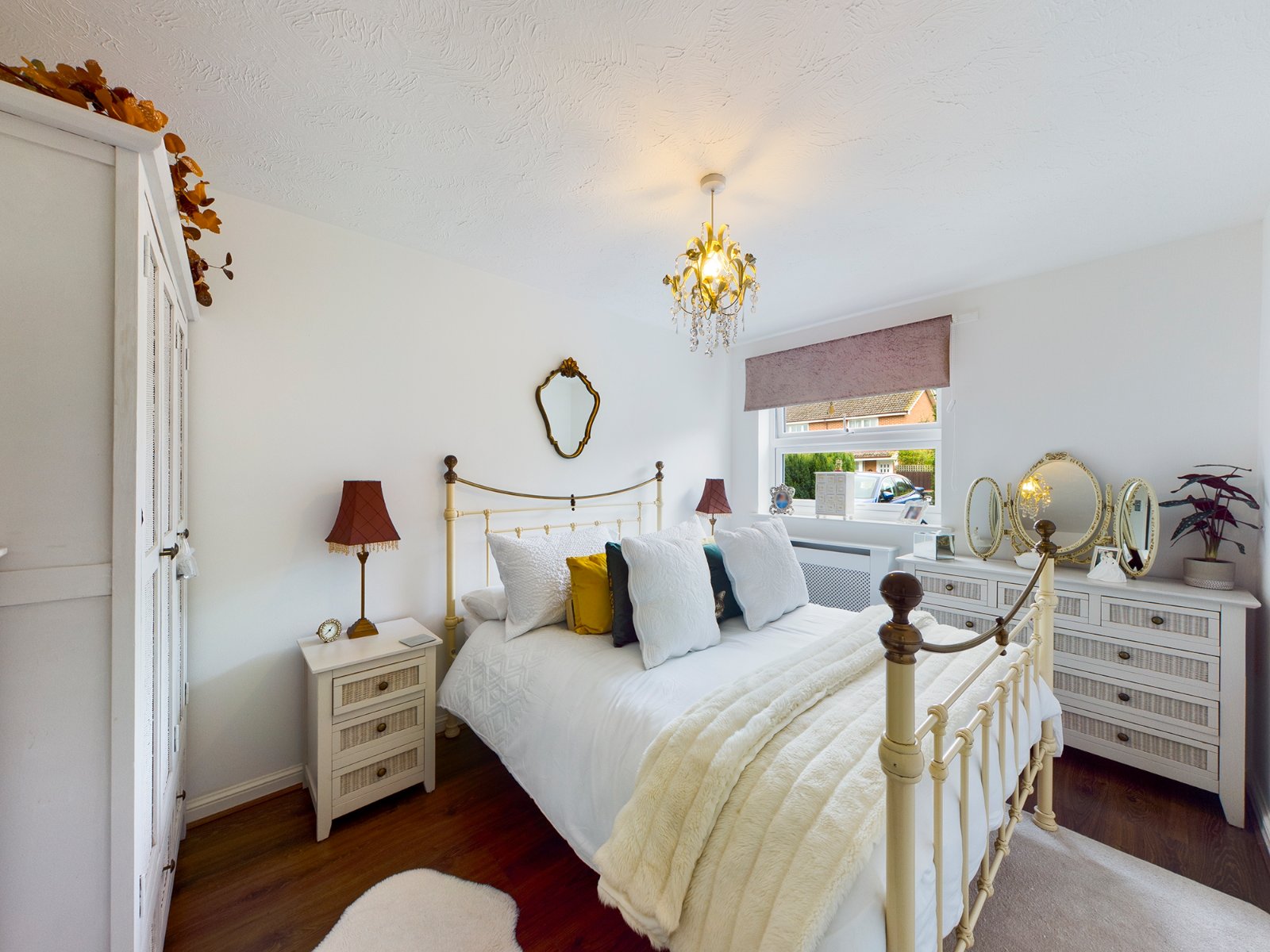 1 bedroom for sale in Ottershaw