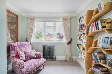 2ff58bd3-c576-4b9...