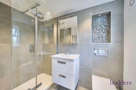 51f3b390-880c-4ff...