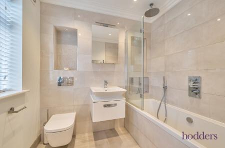 f50a9125-716c-461...