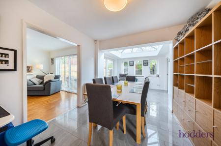 54e6913a-bca9-4e8...