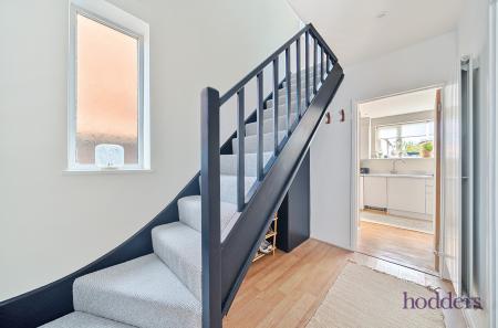 b33e0905-2d9c-49c...